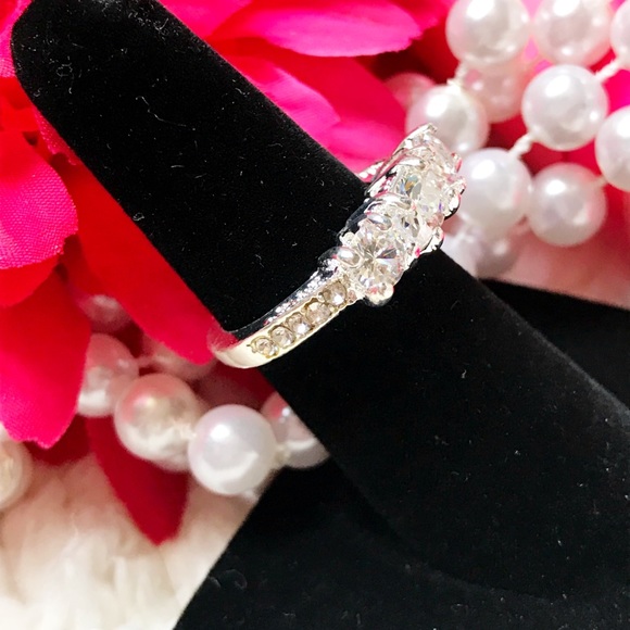 10K WGF Sapphire Cocktail Engagement Ring - Picture 3 of 8